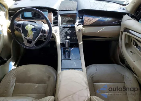 2015 Ford Taurus Limited z USA, uszkodzony, nr VIN 1FAHP2F8XFG144460